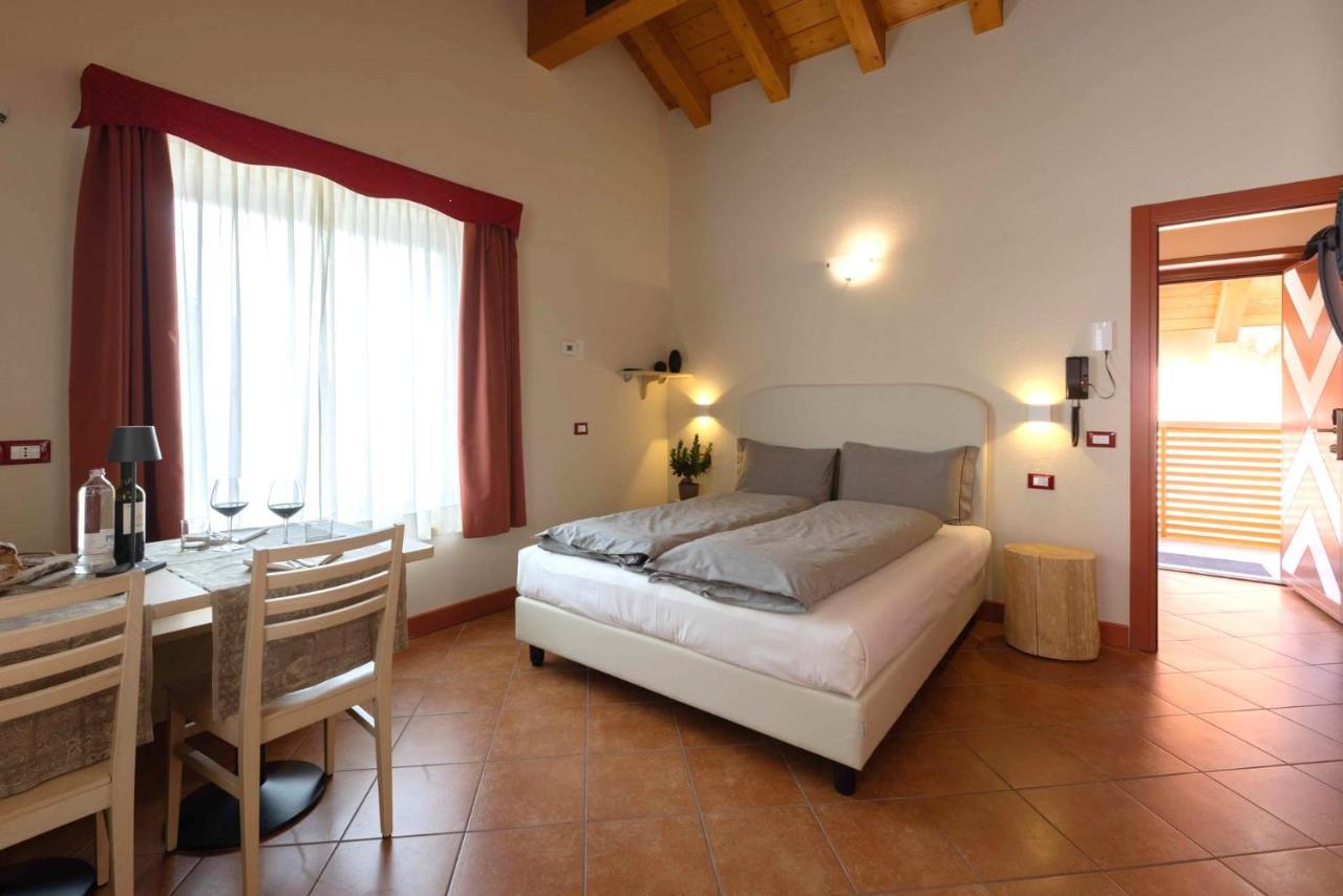 Residence Adamello Resort Ponte Di Legno Exterior photo