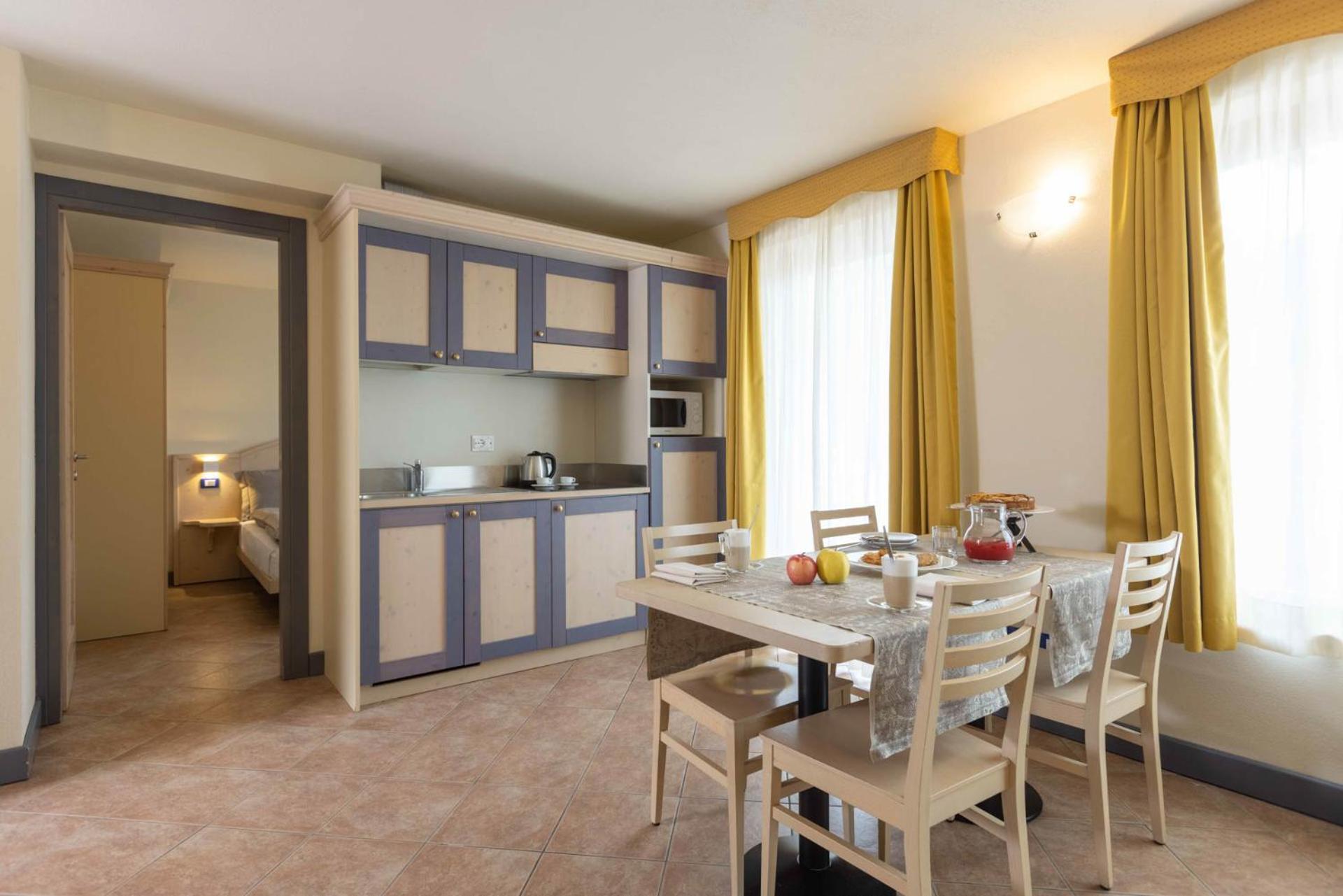 Residence Adamello Resort Ponte Di Legno Room photo